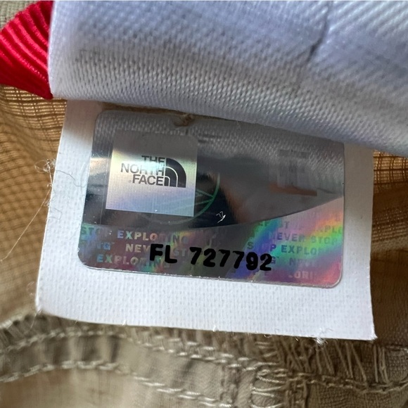 The North Face Women's Horizon II Pants Roll-Up Cuffs Relaxed Fit Beige Size 12 - Picture 16 of 16